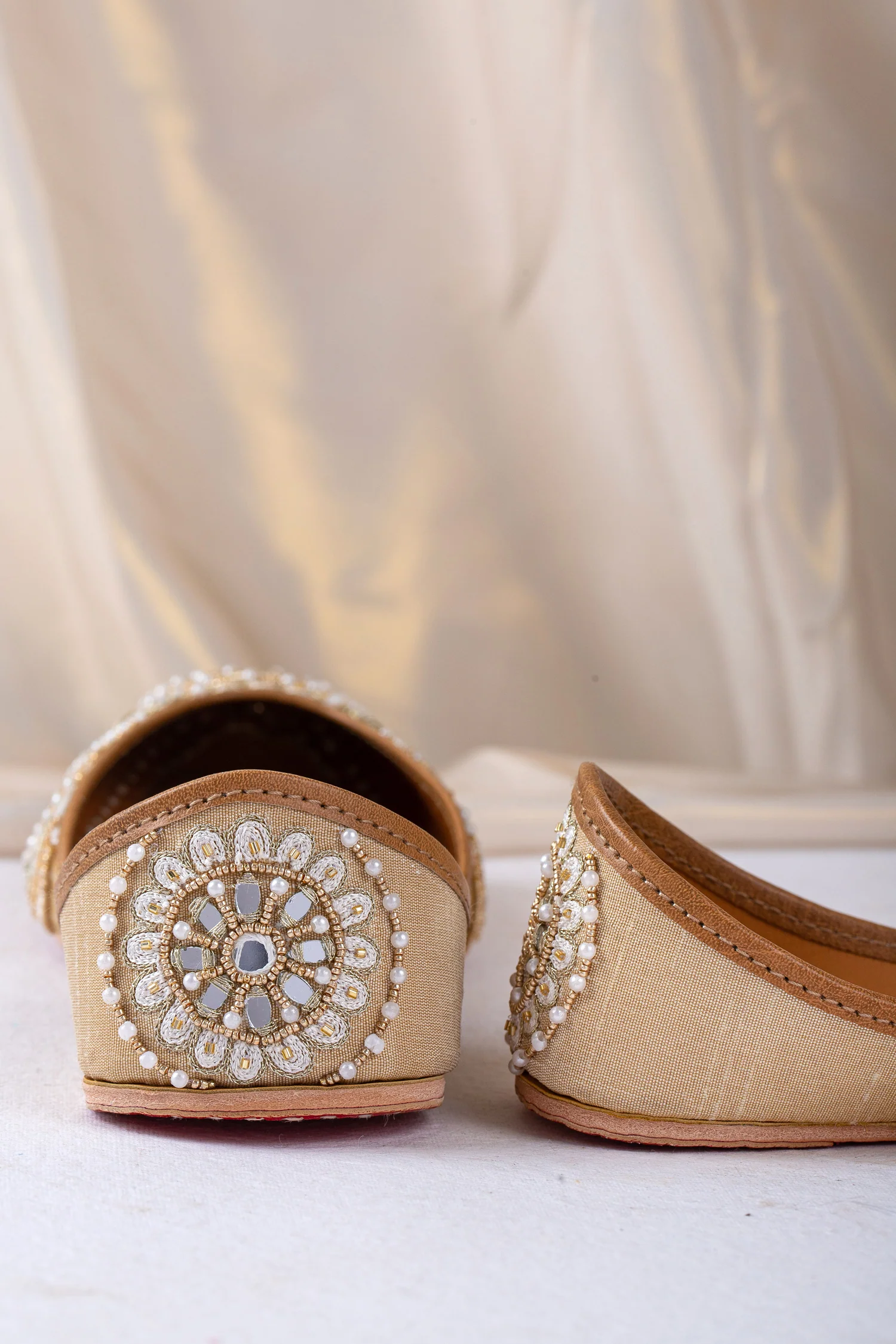 Jharokha Juttis - Image 3