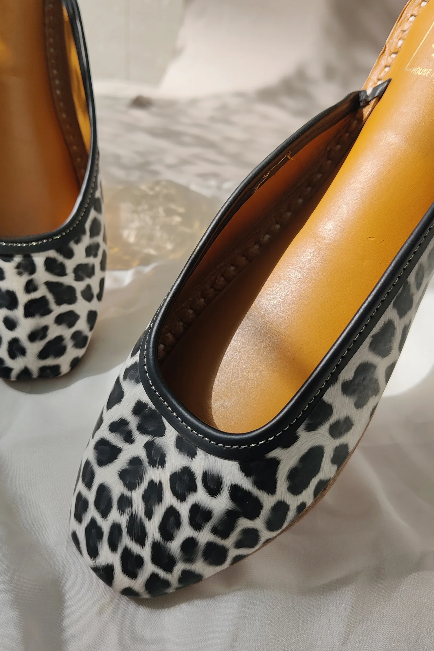 Makucha Open-Back Juttis - Image 3