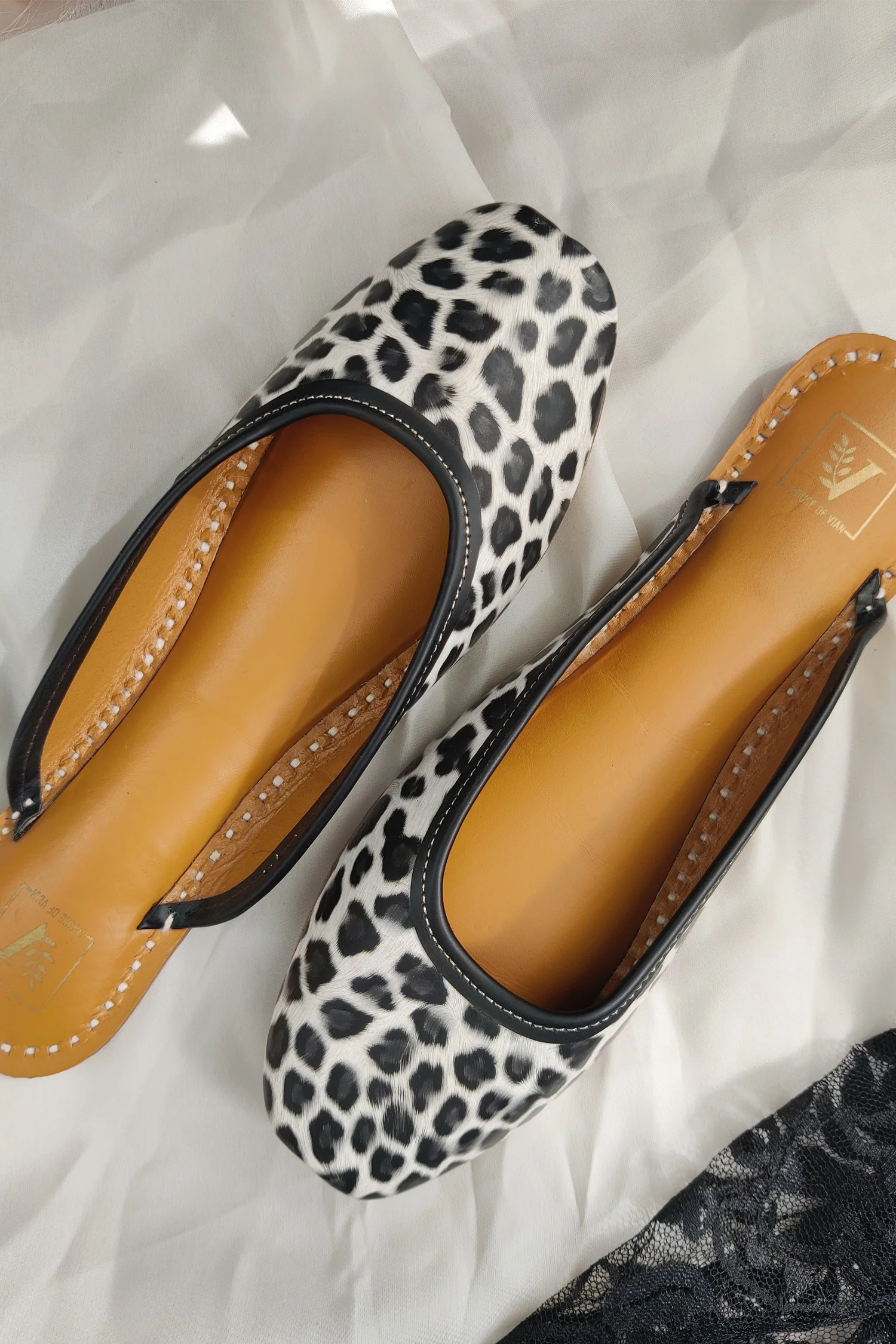 Makucha Open-Back Juttis - Image 4