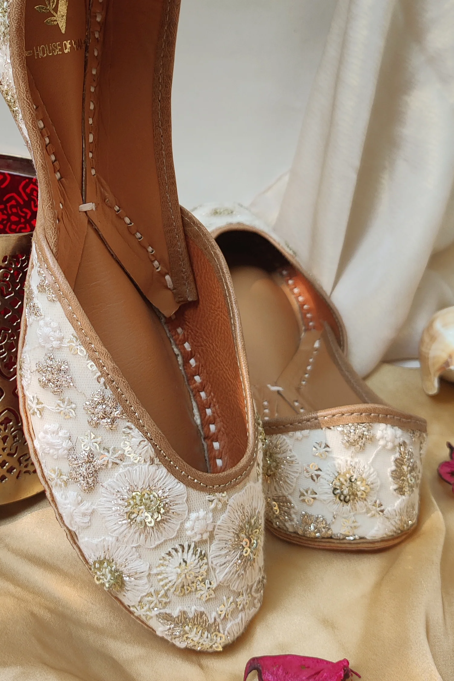 Mogra Juttis - Image 3