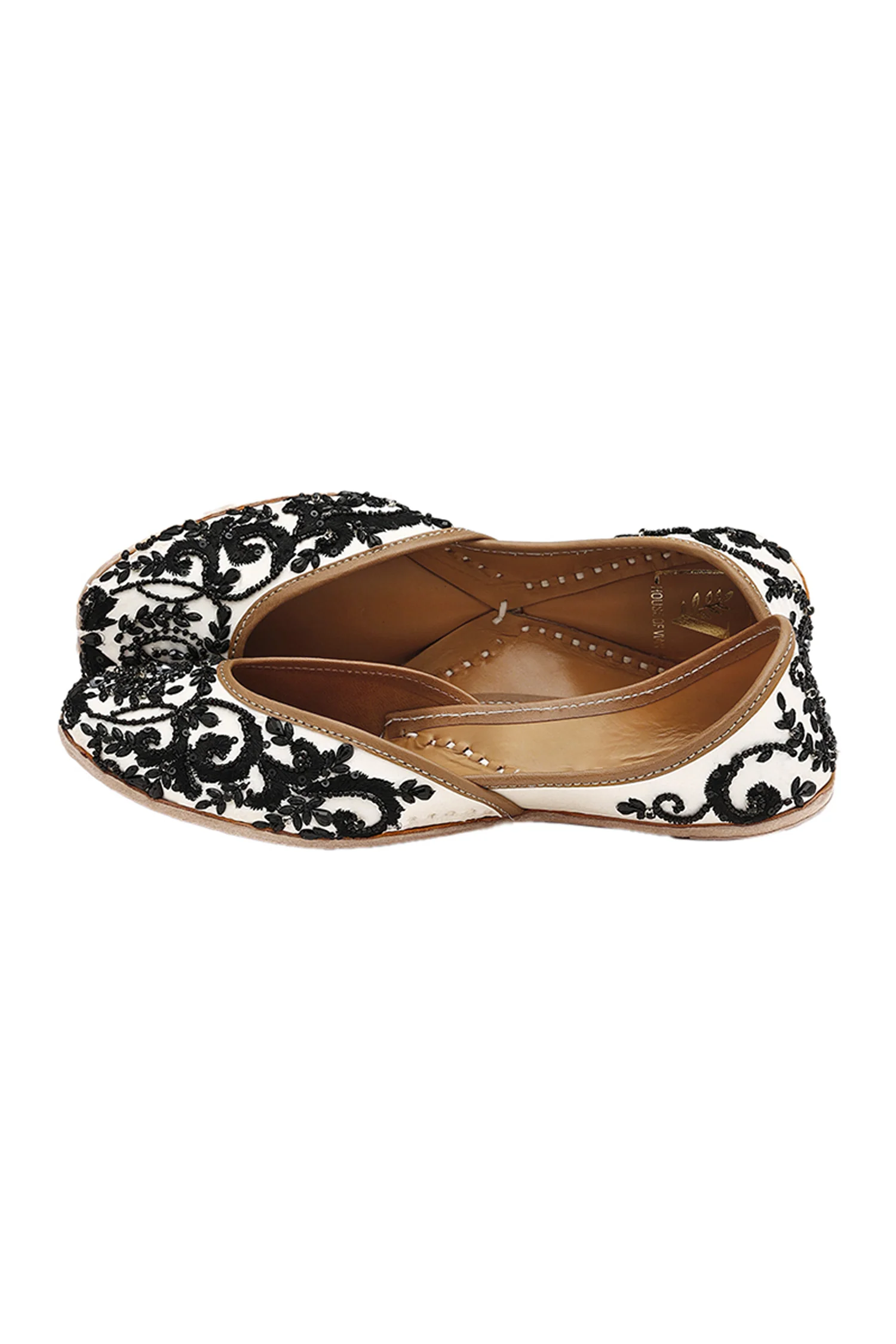 Noor Zahira Juttis - Image 4