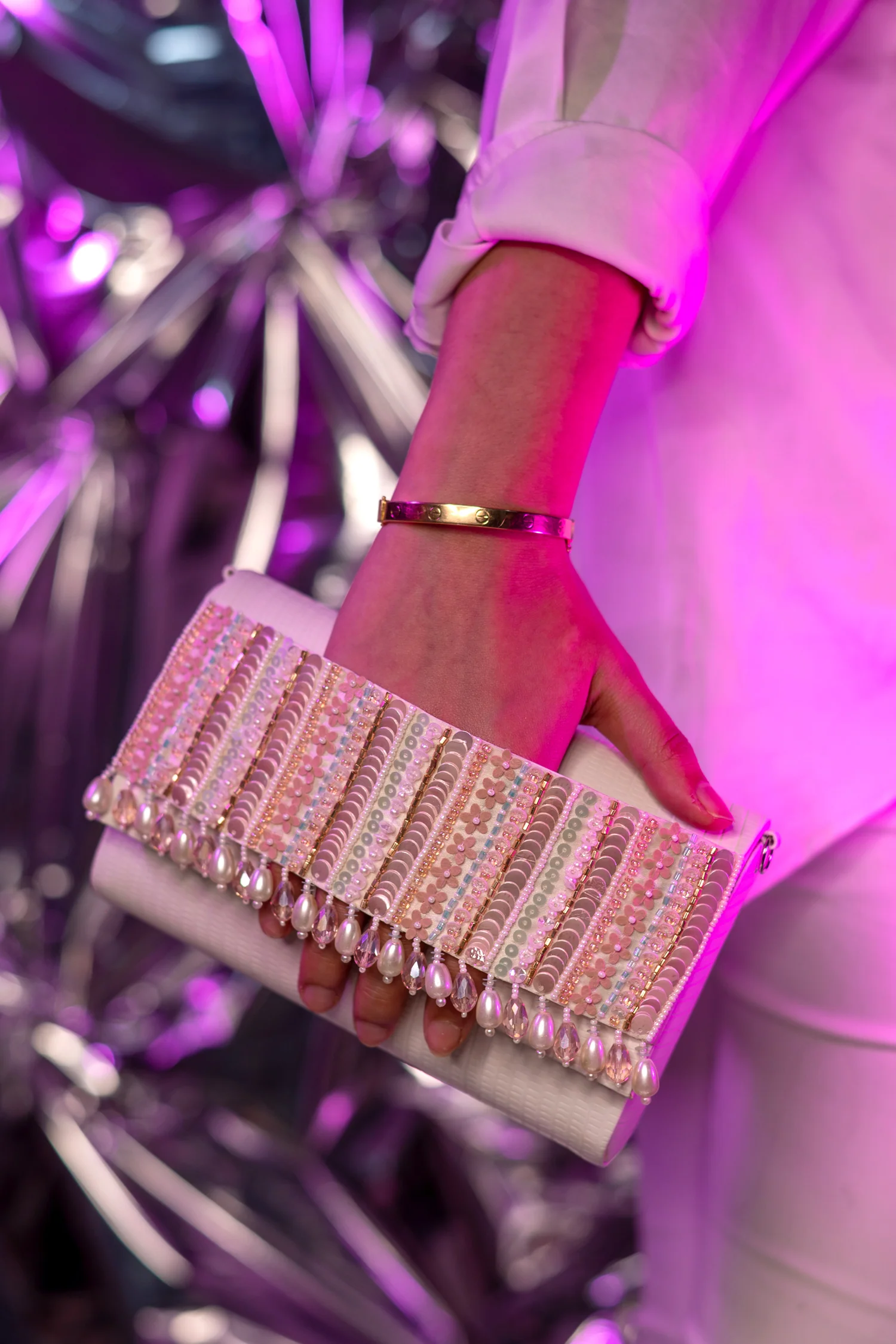 Shyla Handheld Clutch - Image 3